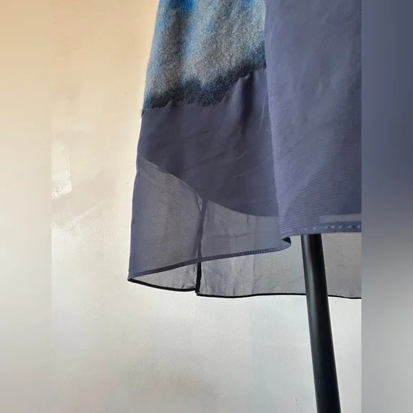 Initial knit sweater. - Picture 5 of 13